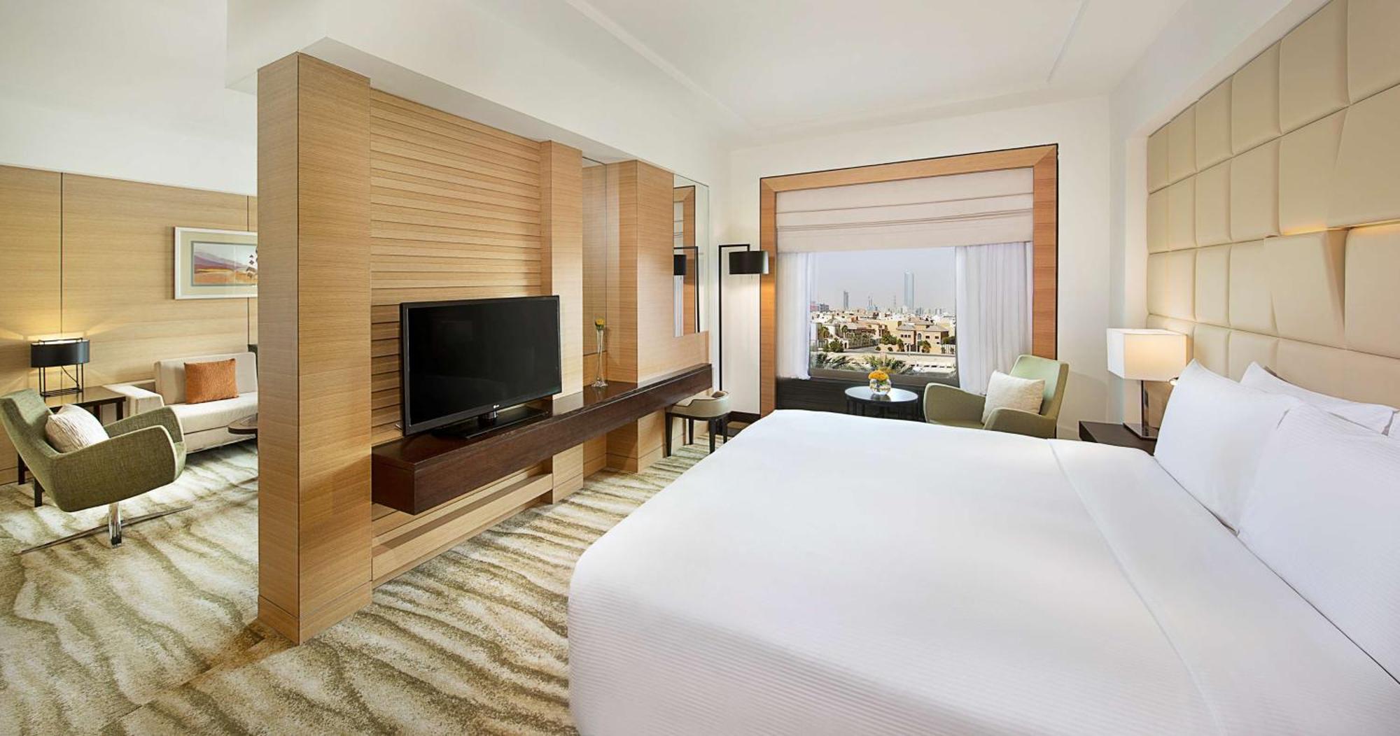 Doubletree By Hilton - Al Muroj Business Gate Hotel